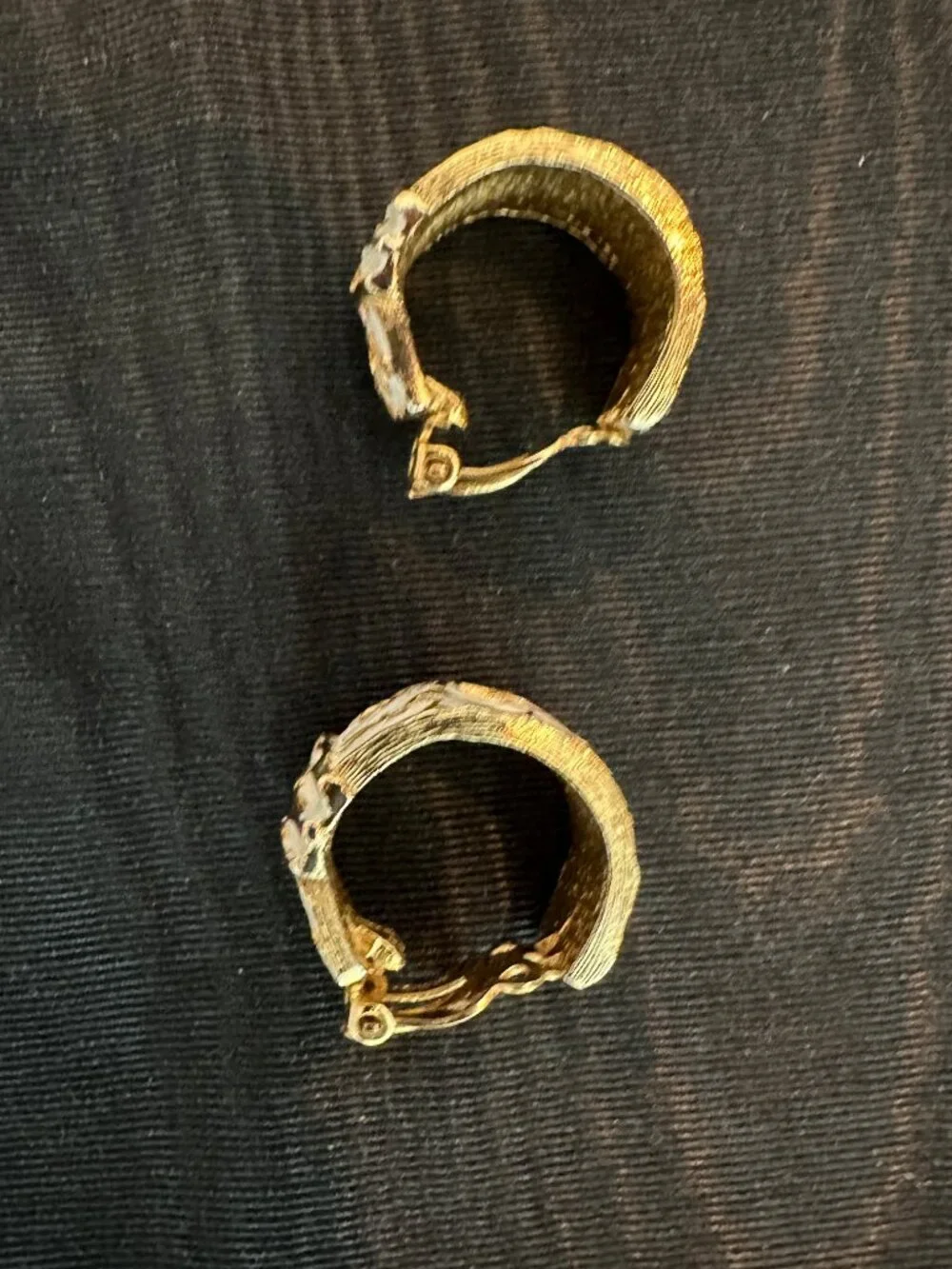 Vintage Gold Tone White Enamel Textured Clip On Hoop Earrings